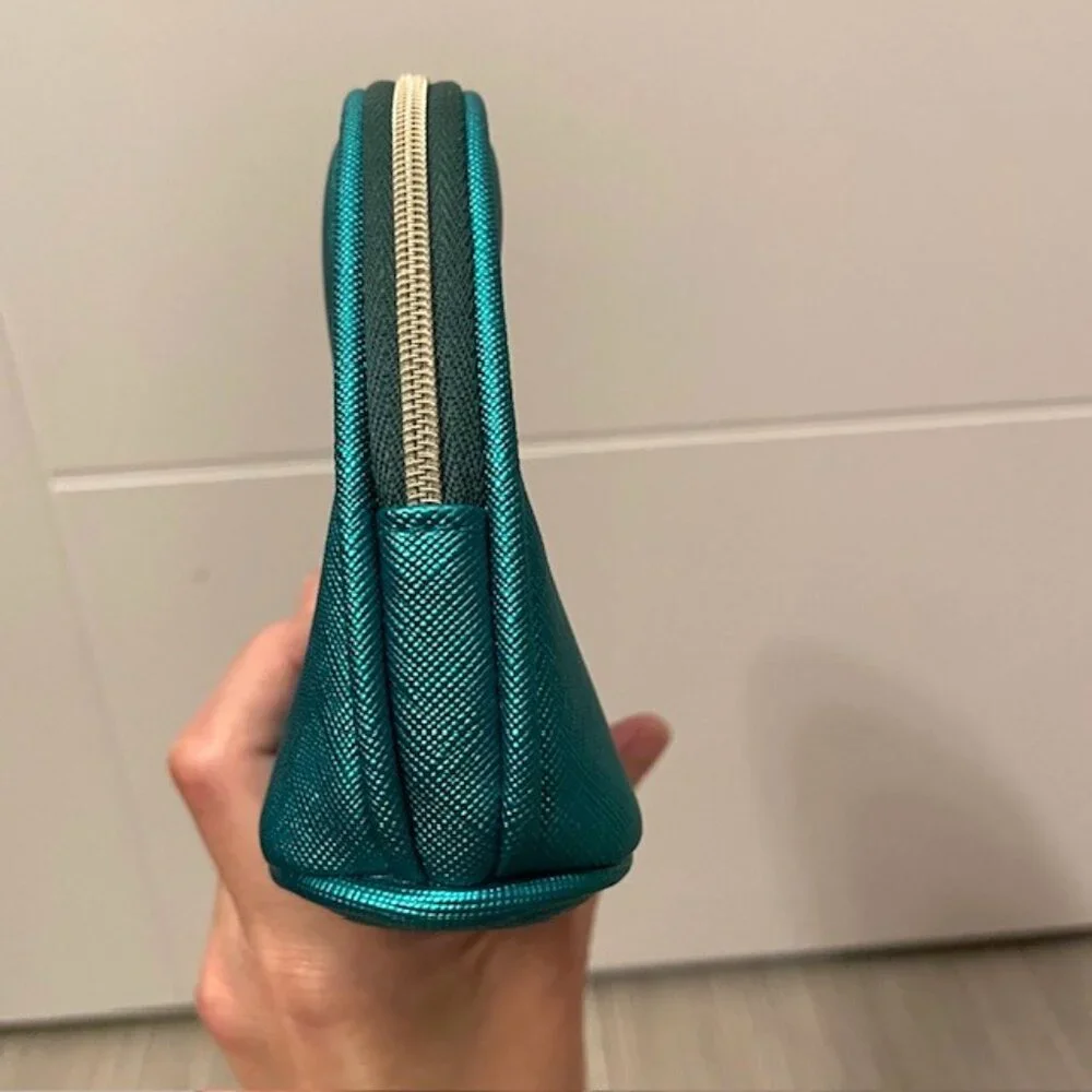 NEW La Mer Metallic Green Zippered Makeup Cosmetic Bag Travel